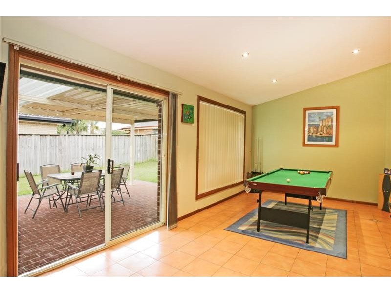 16 Montgomery Circuit, Narellan Vale NSW 2567