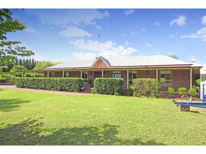 20 Blades Place, Douglas Park NSW 2569