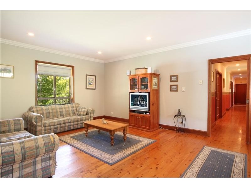 20 Blades Place, Douglas Park NSW 2569