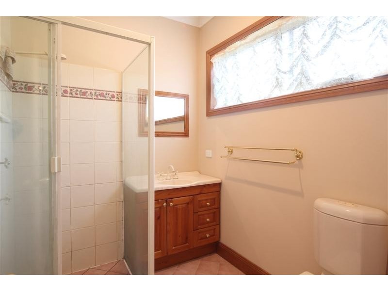 20 Blades Place, Douglas Park NSW 2569
