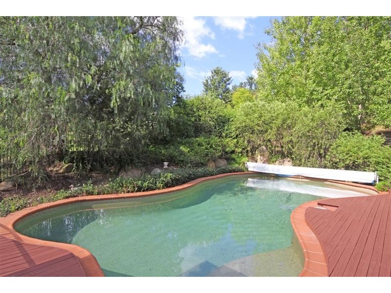 20 Blades Place, Douglas Park NSW 2569