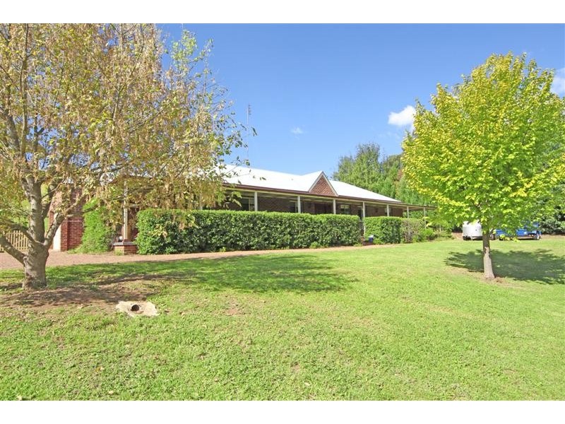 20 Blades Place, Douglas Park NSW 2569