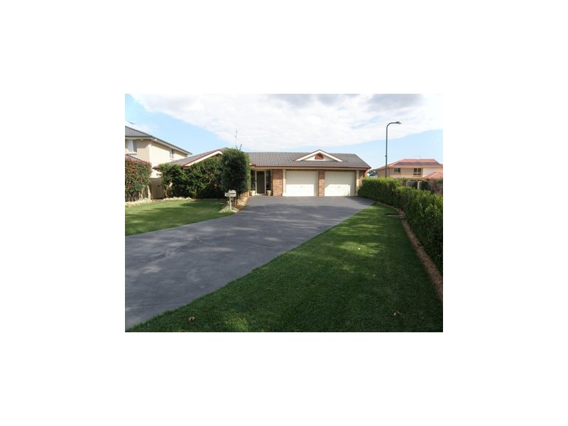 13 Budgen Circuit, Harrington Park NSW 2567