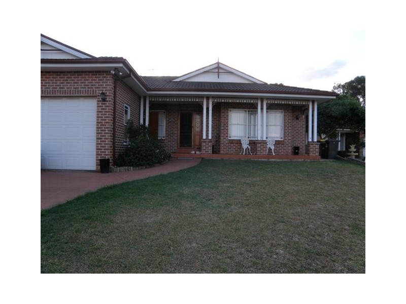 5 Hannah Place, Mount Annan NSW 2567