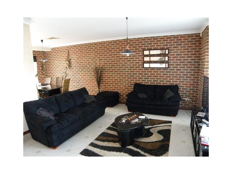 5 Hannah Place, Mount Annan NSW 2567