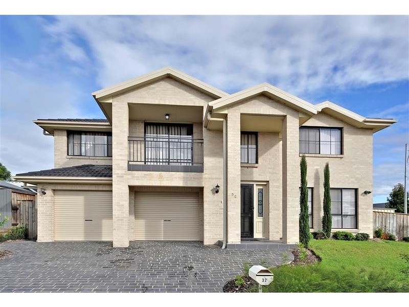 32 Folkes Street, Elderslie NSW 2570