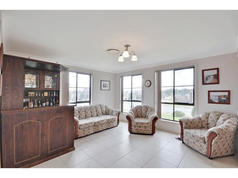 32 Folkes Street, Elderslie NSW 2570