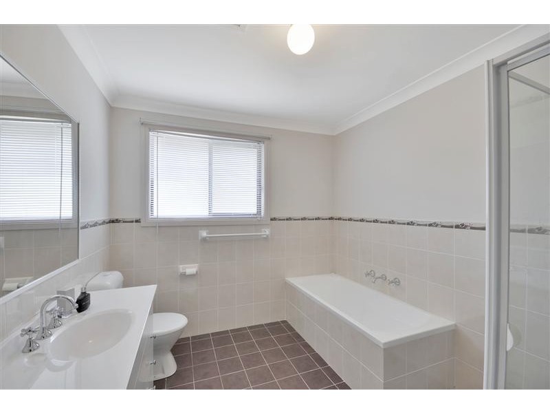 32 Folkes Street, Elderslie NSW 2570