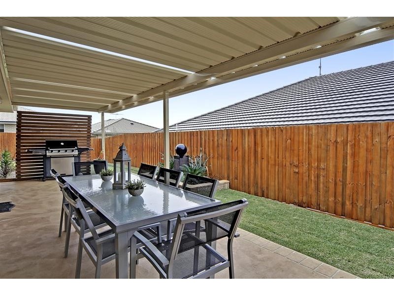 19 Kerrigan Crescent, Elderslie NSW 2570