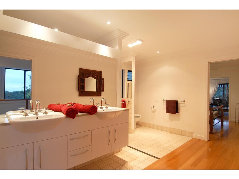 30 Ruskin Street, Taringa QLD 4068