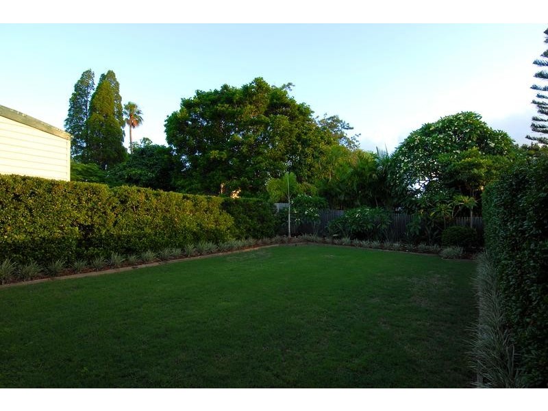 28 Coronation Street, Bardon QLD 4065