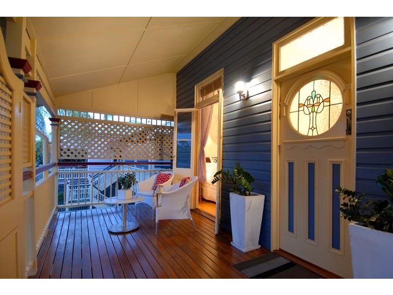 28 Coronation Street, Bardon QLD 4065
