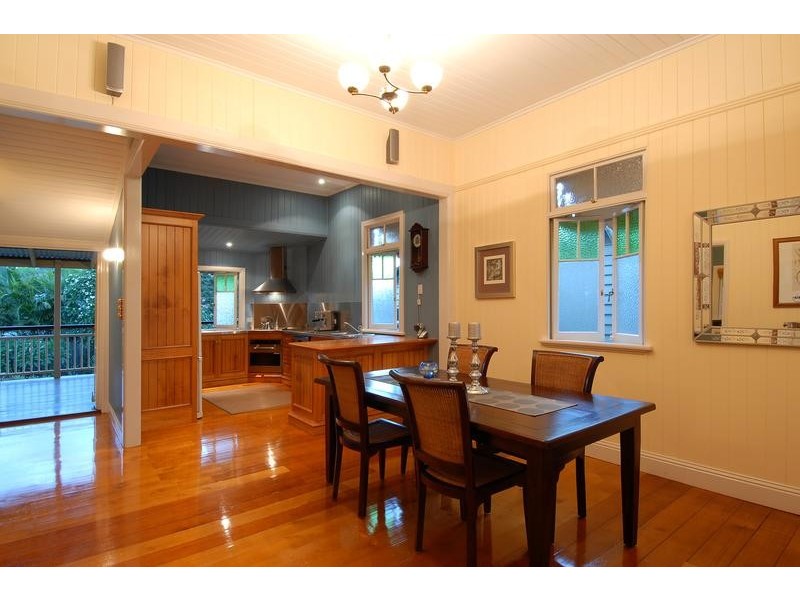 28 Coronation Street, Bardon QLD 4065