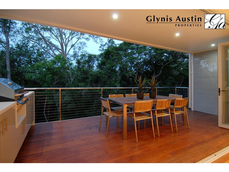 42 Hillsdon Road, Taringa QLD 4068