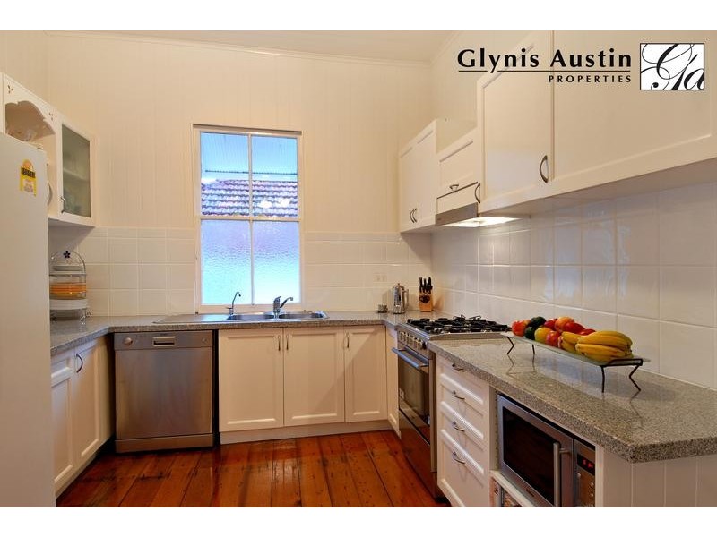 91 Taringa Parade, Indooroopilly QLD 4068