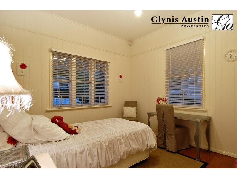 91 Taringa Parade, Indooroopilly QLD 4068