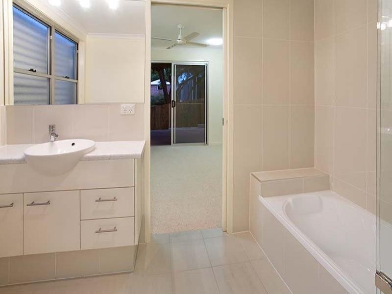 1/54  Terrace St, Toowong QLD 4066