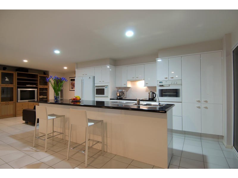47 Stuartholme Road, Bardon QLD 4065