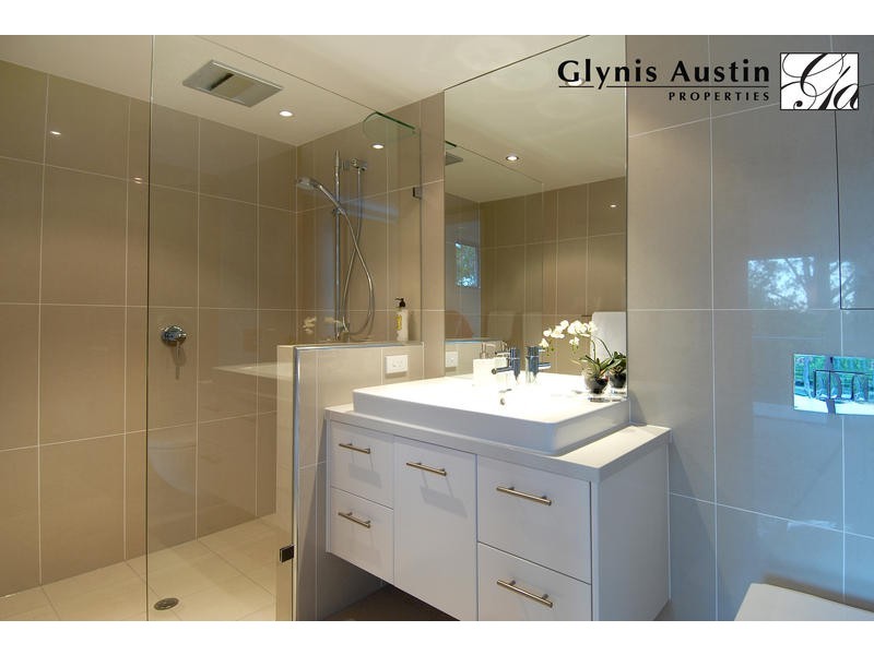 170 Jesmond Road, Indooroopilly QLD 4068