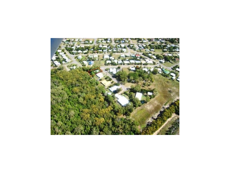 8 Macadamia Street, Forrest Beach QLD 4850