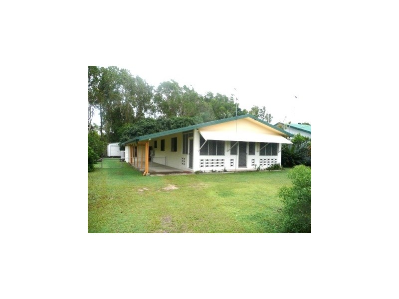 135 John Dory Street, Taylors Beach QLD 4850