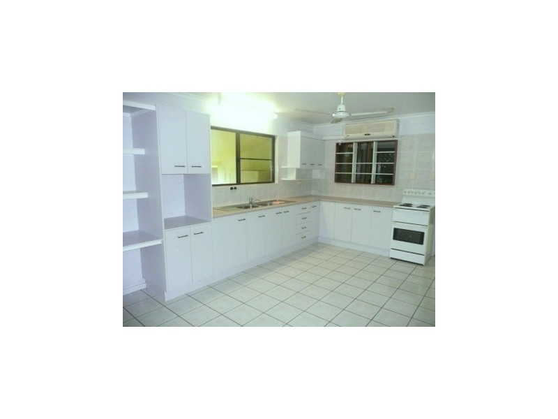 135 John Dory Street, Taylors Beach QLD 4850