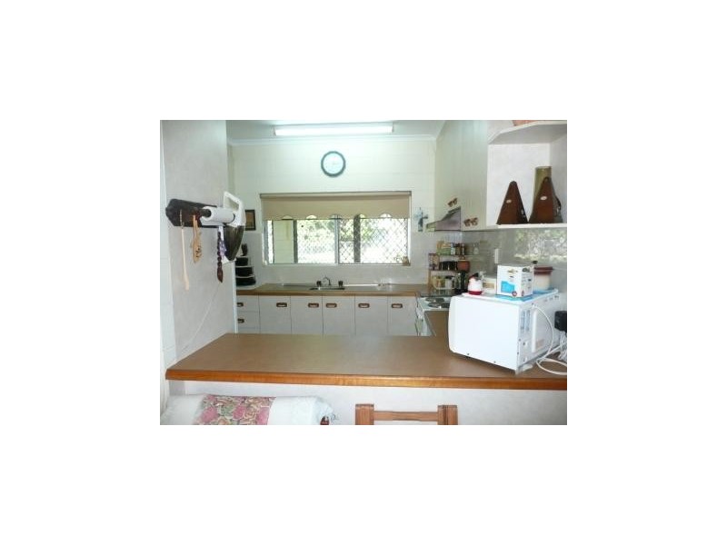 4 SALMON STREET,, Taylors Beach QLD 4850