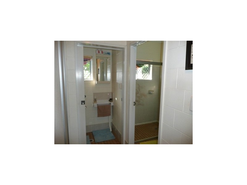 4 SALMON STREET,, Taylors Beach QLD 4850