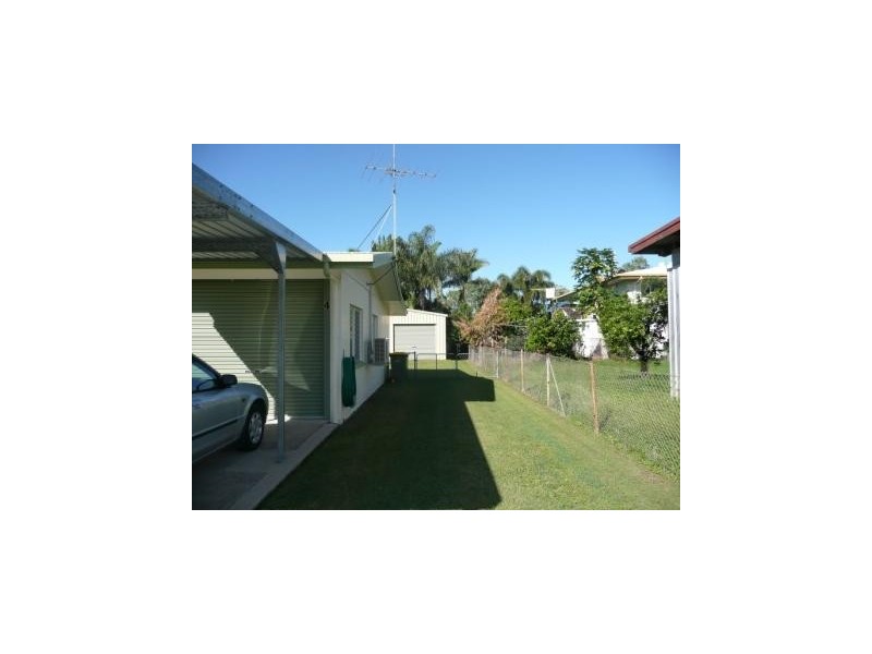 4 SALMON STREET,, Taylors Beach QLD 4850