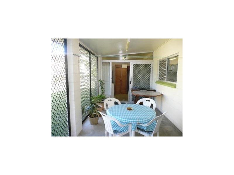 4 SALMON STREET,, Taylors Beach QLD 4850