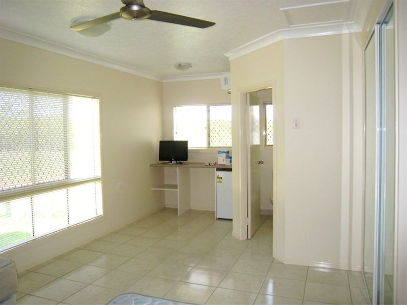 1 Denney Street, Lucinda QLD 4850