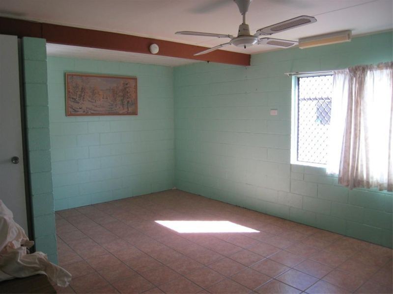 10  Macdonald St, Ingham QLD 4850