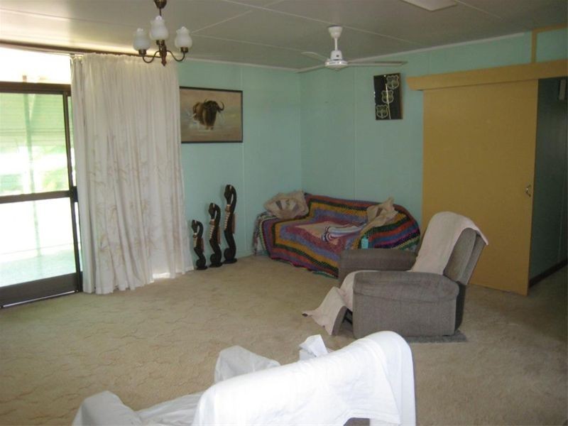 10  Macdonald St, Ingham QLD 4850