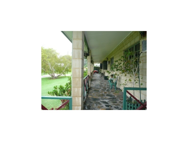 7b Musgrave, Halifax QLD 4850