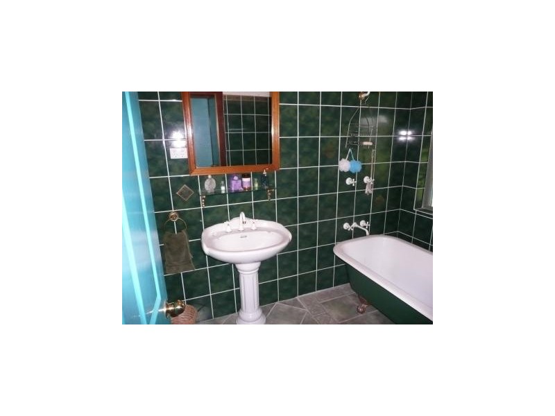 7b Musgrave, Halifax QLD 4850