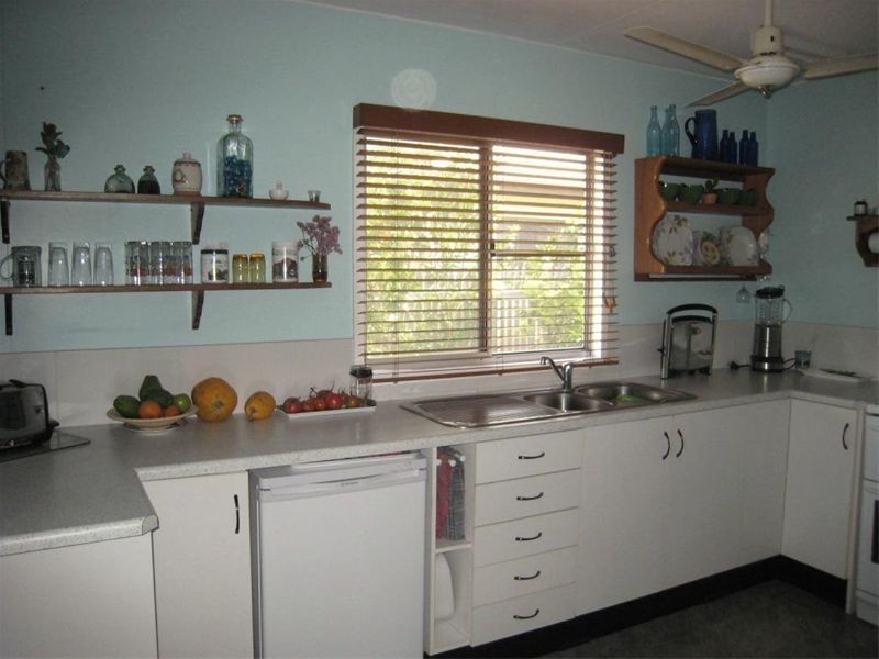 125 John Dory St, Taylors Beach QLD 4850