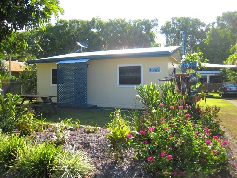 125 John Dory St, Taylors Beach QLD 4850