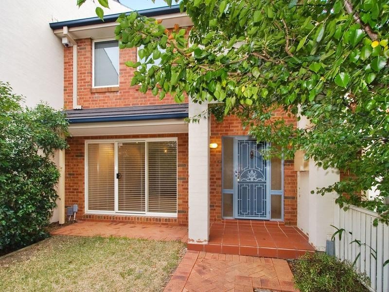 9 The Grove, Oatlands NSW 2117