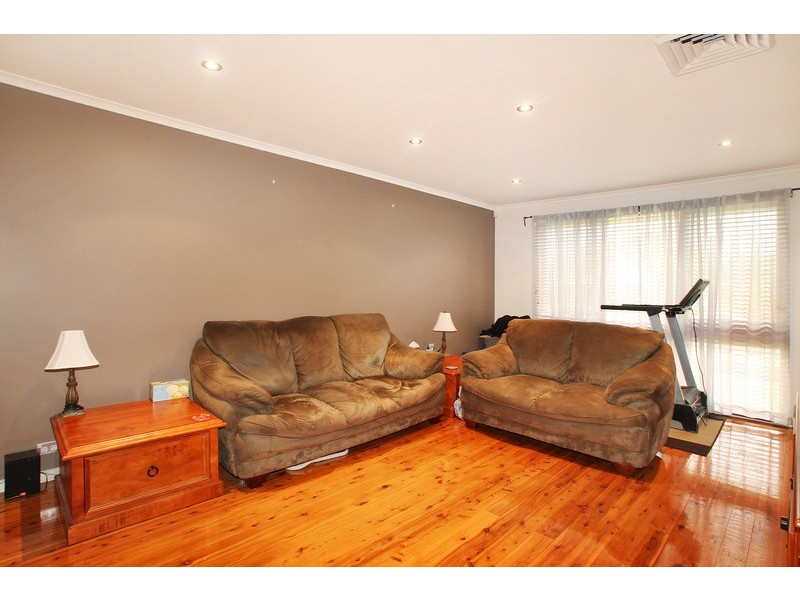 18 Dornoch Street, Winston Hills NSW 2153