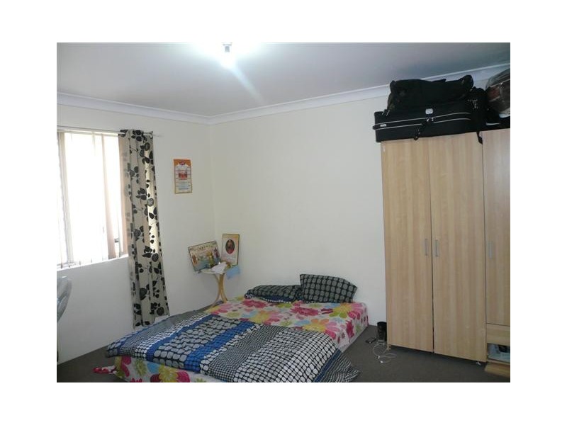 8/8 Kerr Parade, Auburn NSW 2144