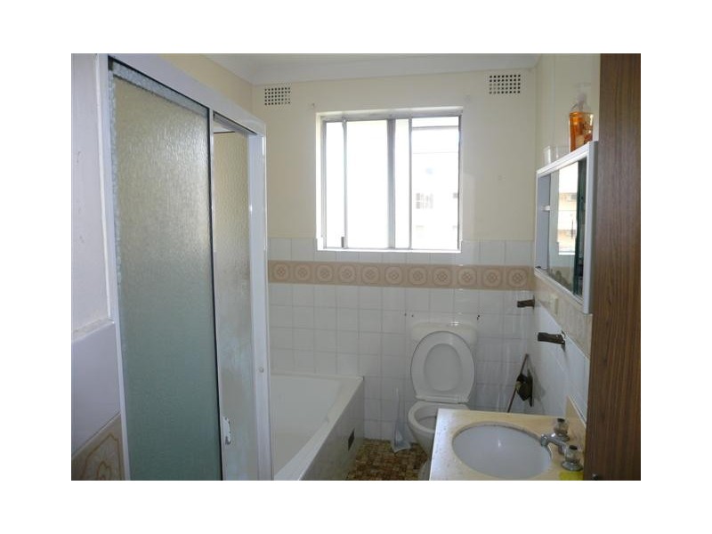 8/8 Kerr Parade, Auburn NSW 2144