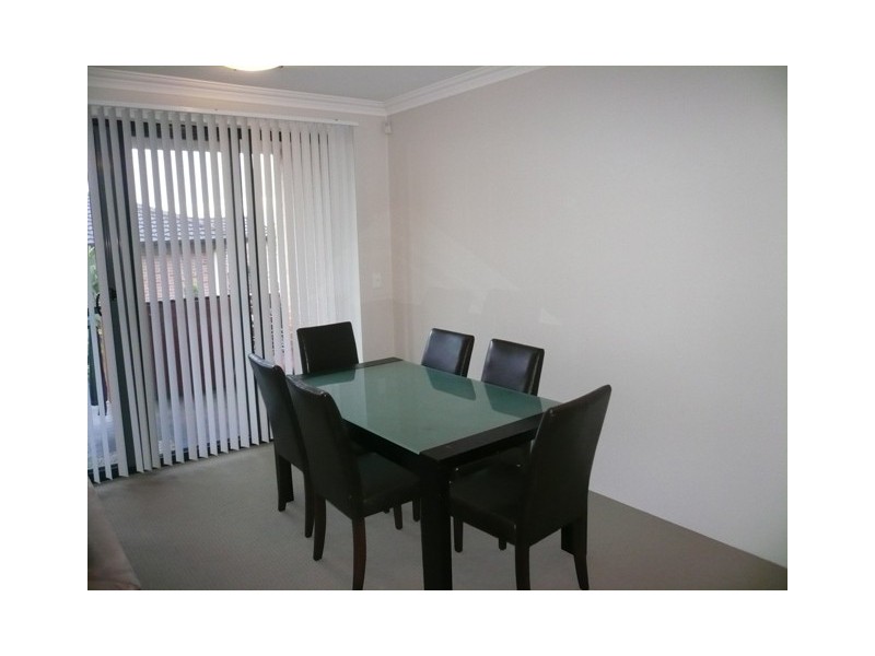 8/3-5 Talbot Rd, Guildford NSW 2161