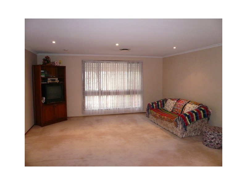 1 Warratta Place, Oatlands NSW 2117