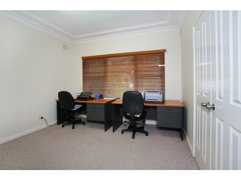 39 Grand Avenue, Westmead NSW 2145