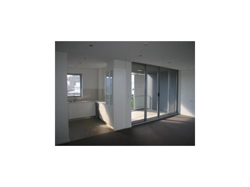 8 Broadoaks Street, Meadowbank NSW 2114