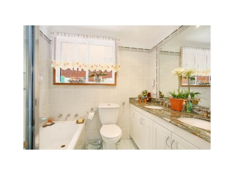 32 Gregory Street, Greystanes NSW 2145