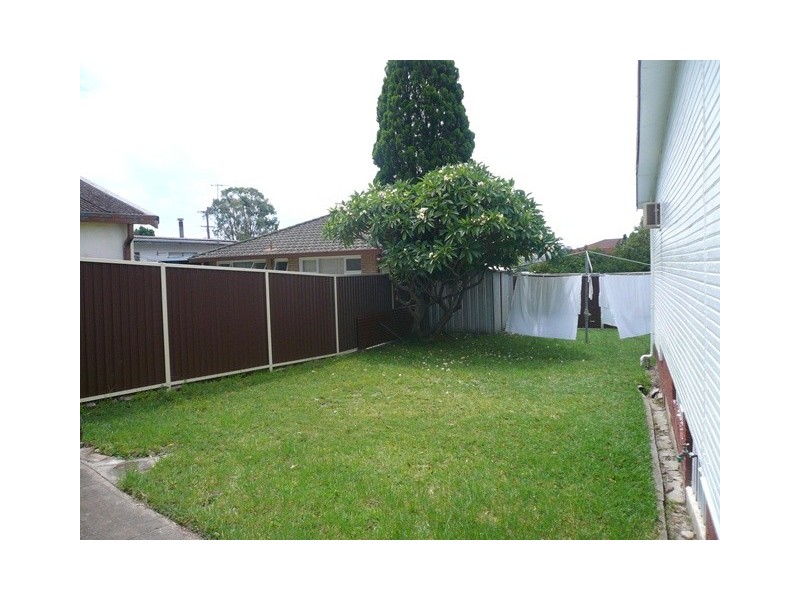 33 May Street, Wentworthville NSW 2145