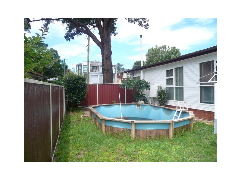 33 May Street, Wentworthville NSW 2145