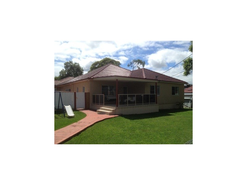 25 Hayes Avenue, Northmead NSW 2152