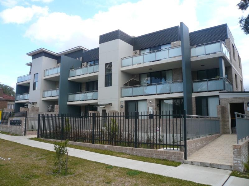 57-61 The Esplanade, Guildford NSW 2161